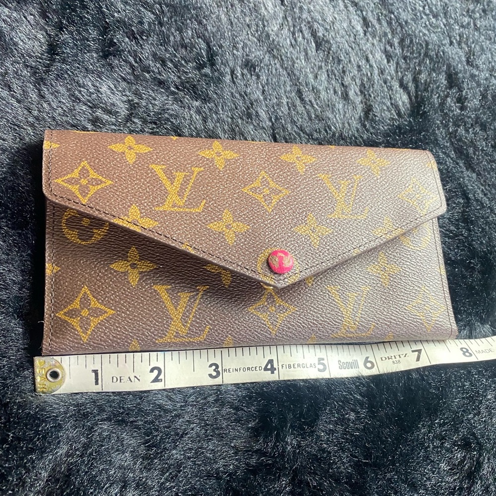 LOUIS VUITTON BROWN JOSEPHINE FUCHSIA MONOGRAM WALLET - Picture 4 of 7